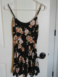 Forever 21🌺Floral Dress🌺